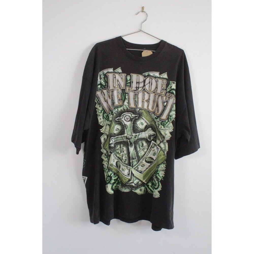 Vintage In Doe We Trust Money & Cross Hip Hop Tee Shirt Black